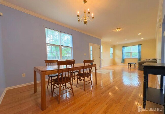 Photo - 315 Birch Ct
