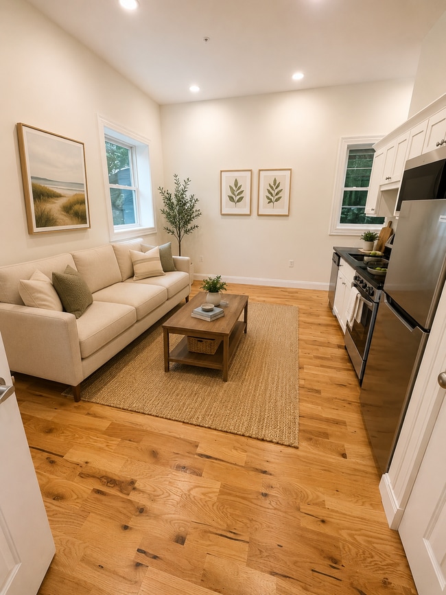 Photo - 157 Green St