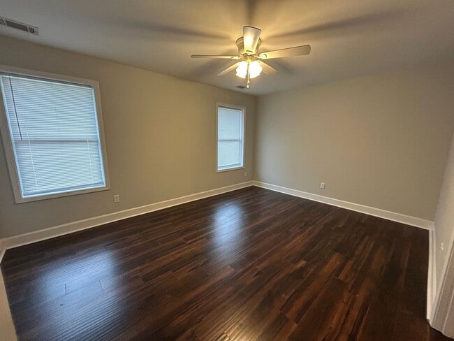 215 Northside Dr
