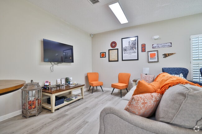 Leasing Center