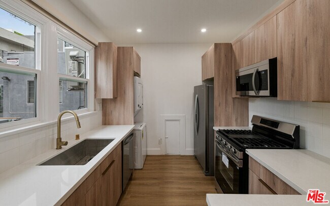 Photo - 5727 Carlton Way Unit 1/2