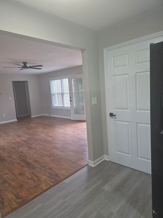 Photo - 309 Westchester Rd