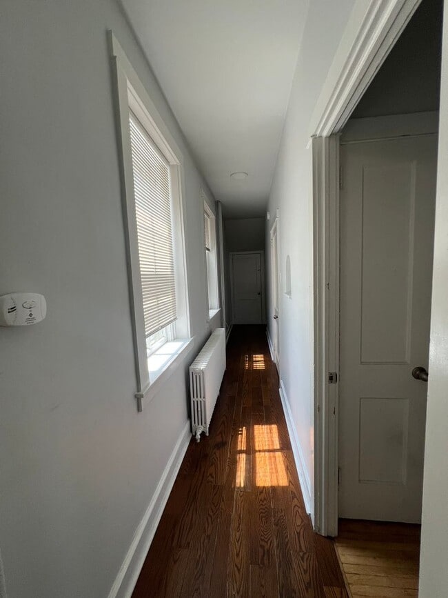 Photo - 401 Fairview Ave Unit Apt 1