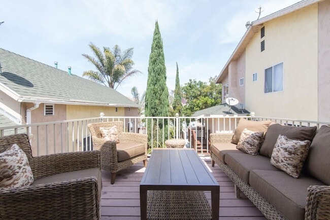 Photo - Stunning Duplex with Wrap Around Deck - Available Now Unit 919 Duplex