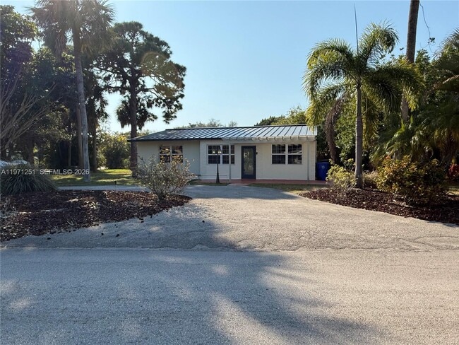 Photo - 1701 SW 13th Ct