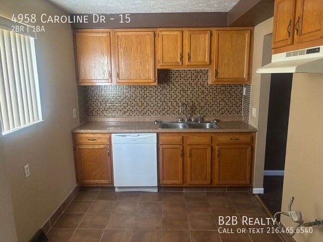 Photo - 4958 Caroline Dr