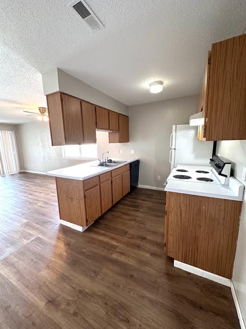 Photo - 109 E Jefferson St Unidad 4