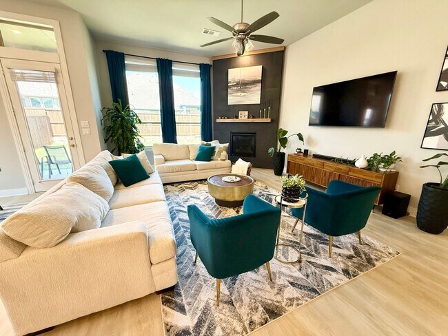 Beautiful 4-Bedroom Home with Open Layout ... - Beautiful 4-Bedroom Home with Open Layout ...