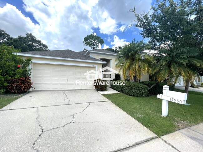 Photo - 14950 Hidden Oaks Cir House