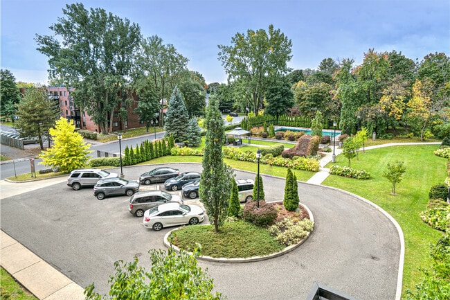 Photo - Lanthier Royal Apartments