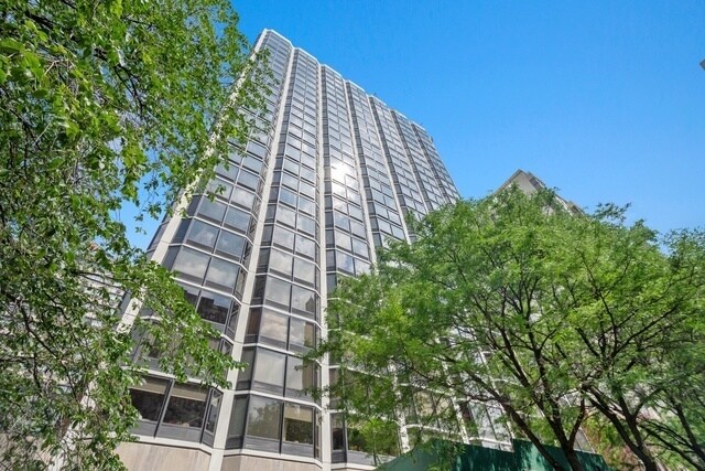 Photo - 50 E Bellevue Pl Condo Unit 1704