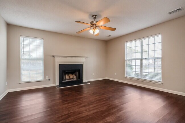 Photo - 504 Wyntuck Dr