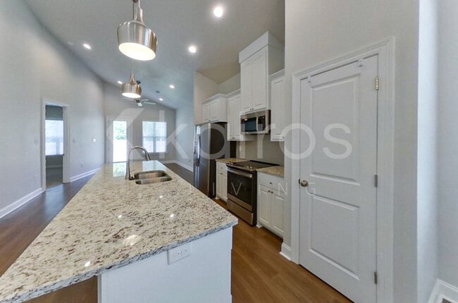 Photo - 4842 Mokki Ln