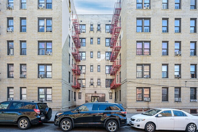 Photo - 86-22 Dongan Ave