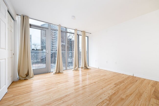 Photo - Modern Studio in Park Terrace | Water Incl...