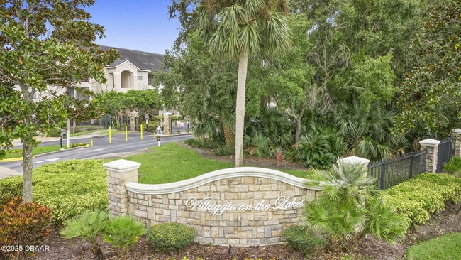 Photo - 940 Village Trail Unit 6-201