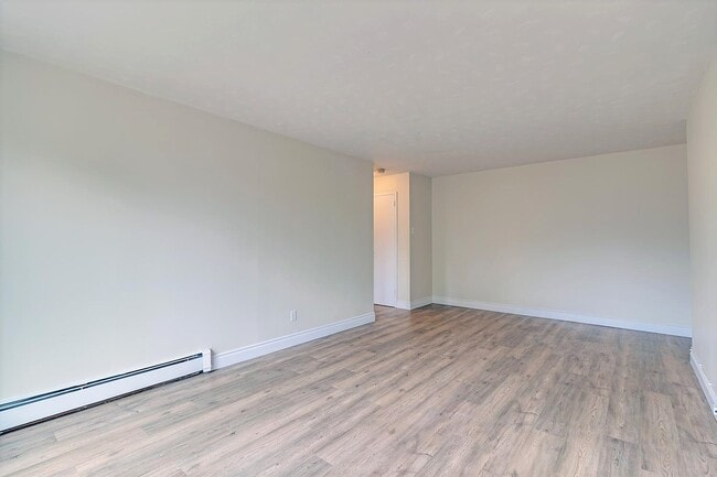 Photo - Thompson Manor Apartments