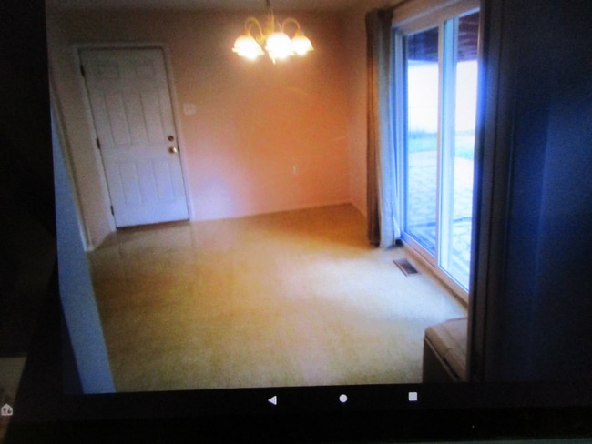 Photo - 733 Acadia Rd