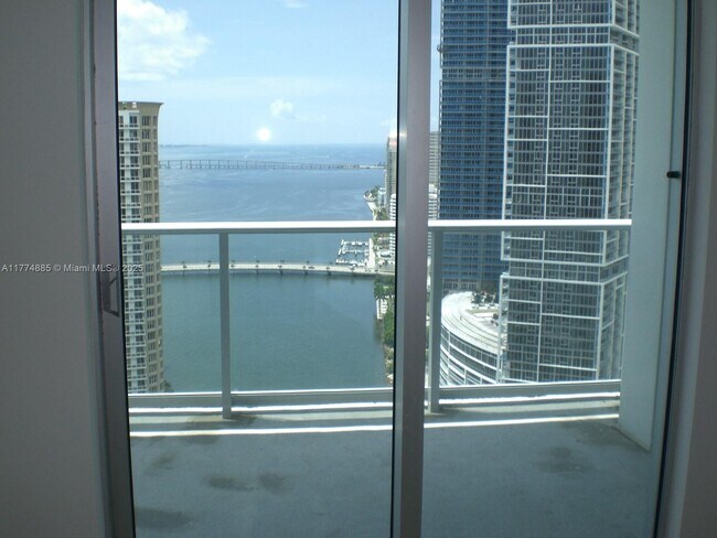 Photo - 300 S Biscayne Blvd Unit T-3106