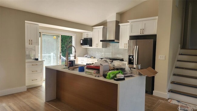 Photo - 12 Warren Ln
