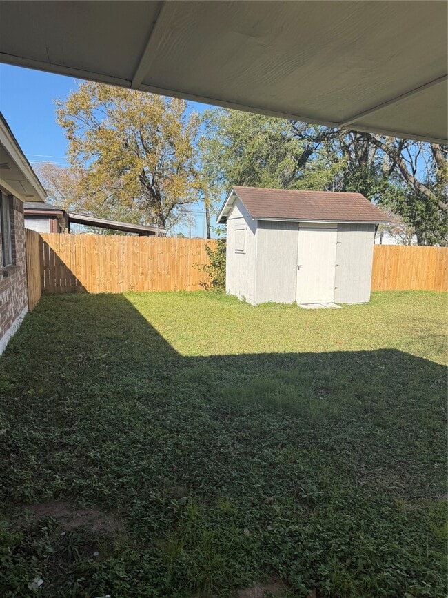 Photo - 3606 Clover Ln