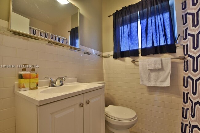 Photo - 250 SE Park St Unit 1