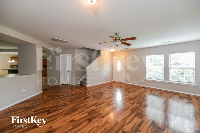 Photo - 103 Salt Meadow Ln