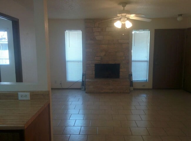 Photo - 1016/1018 Woodlief Trail Unidad 1016