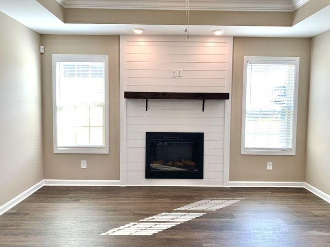 Photo - 425 Ayden Ln