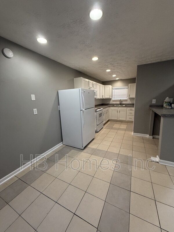Photo - 407 Ash St