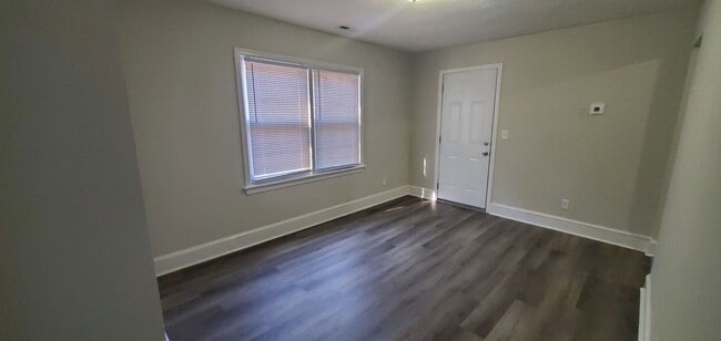 Photo - 222 Woodrow St