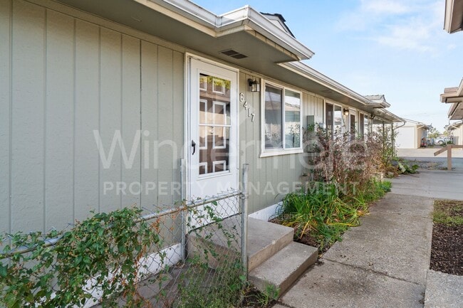 Building Photo - 6417 N Lee St Unit 6417