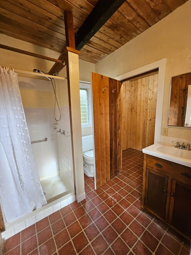 Photo - Beautiful Houses Located in Volcano