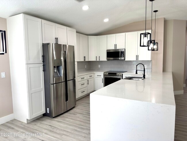 Photo - 210 Wickham Lakes Dr