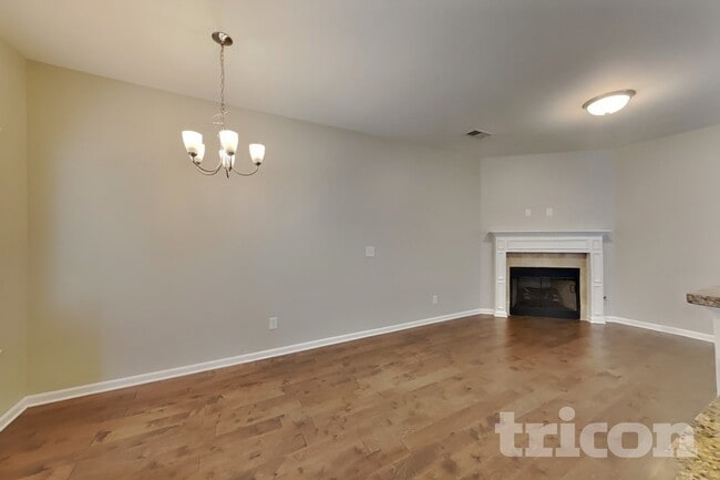 Photo - 2151 Cason Ln