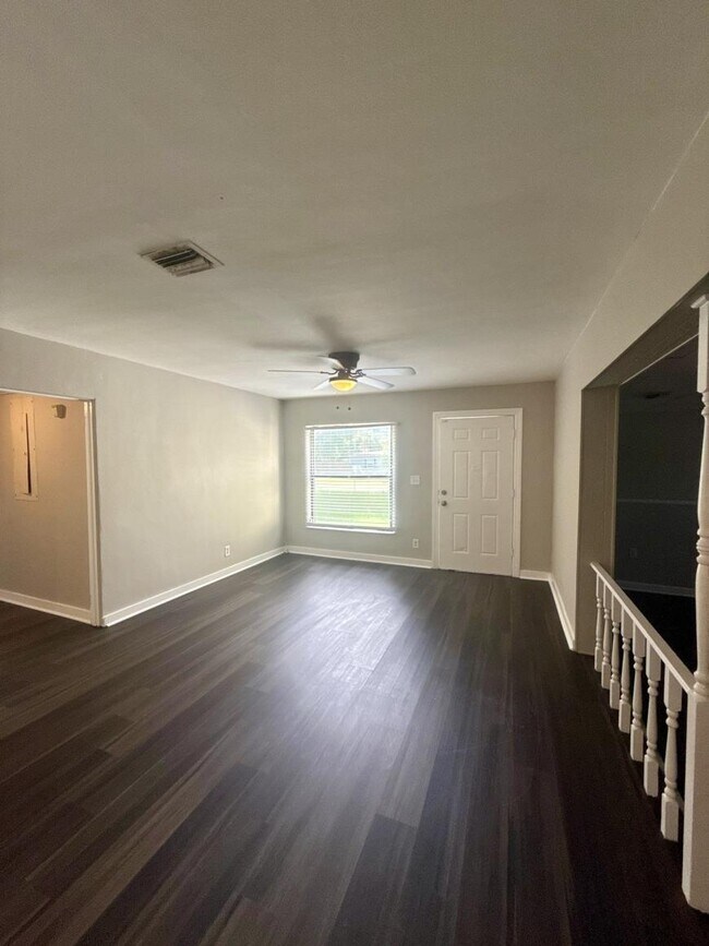 Photo - 3 bedroom in Jacksonville FL 32218
