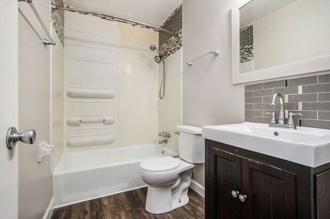 Photo - Lovely 2-Bed/1-Bath Townhouse – 850 sq. ft. of Modern Comfort - Ask about our security deposit al...