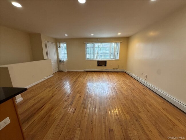 Photo - 766 Pine St