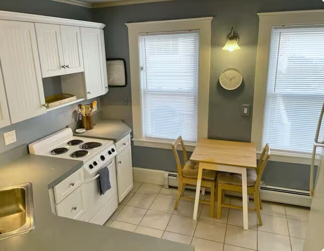 Photo - 4 Belmont St Unit B