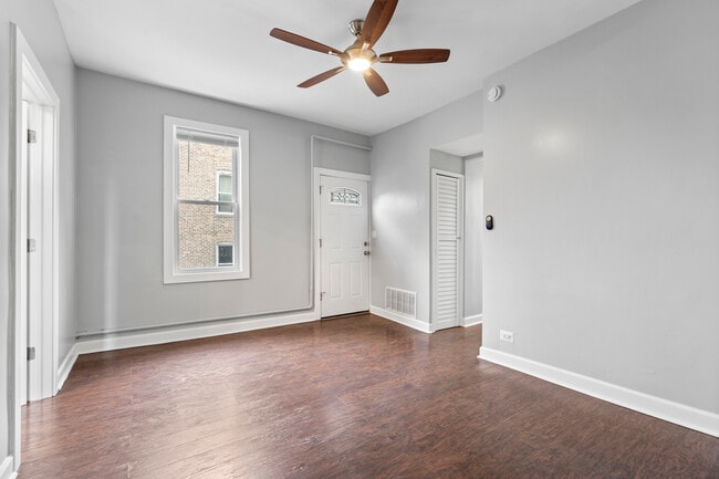 Photo - 2619 W Hirsch St Unit 2