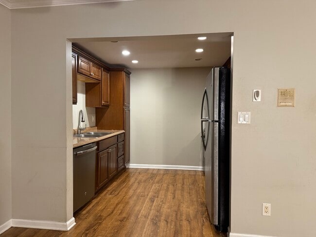 Photo - 154 E Bailey Rd Unit G