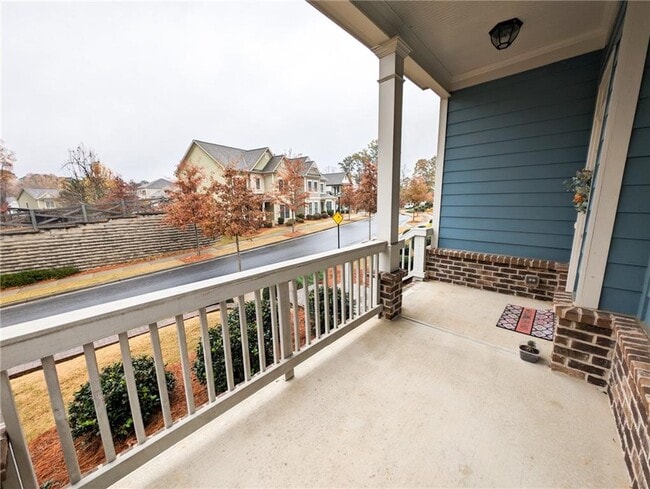 Photo - 548 Suwanee Green Blvd