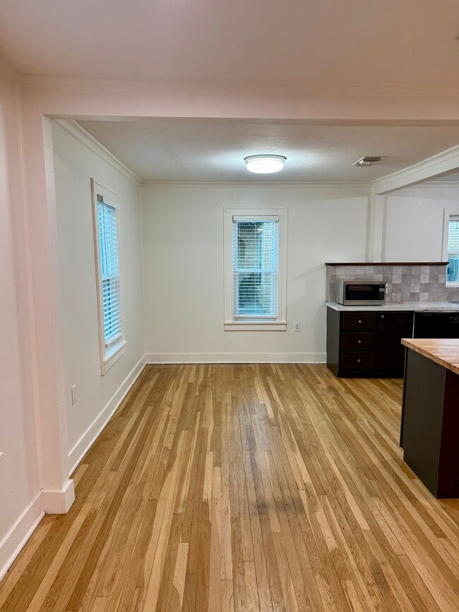 Photo - 2420 22nd St