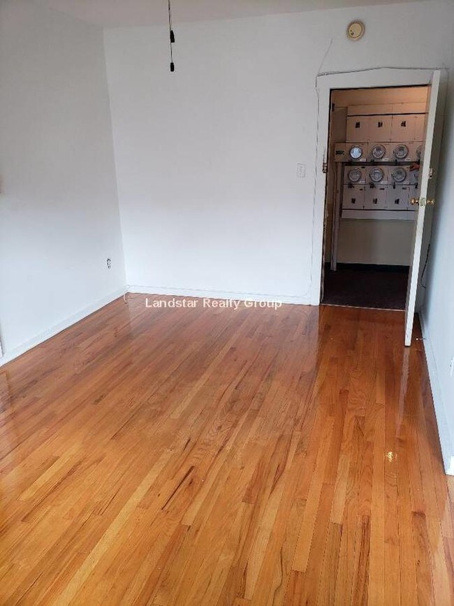 Photo - 4350 N Ashland Ave