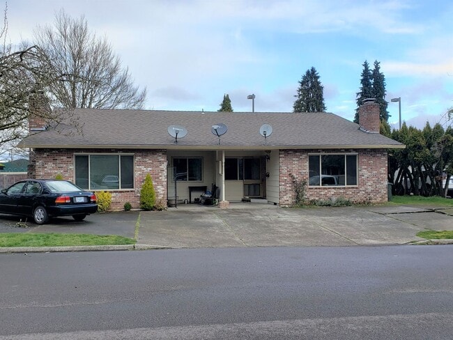 Building Photo - 15 Unit 150