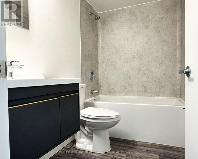 Photo - 325 University Ave W Unit 112