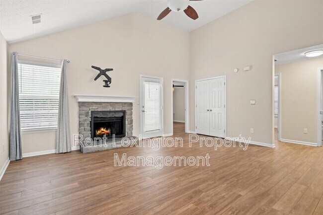 Photo - 917 Gerardi Rd