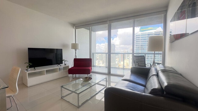Photo - 485 Brickell Ave Unidad ID1240672P