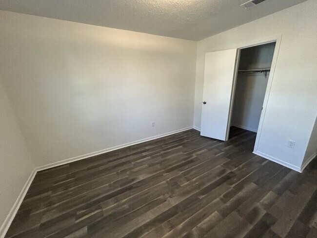 Photo - 2340 Timbers Dr