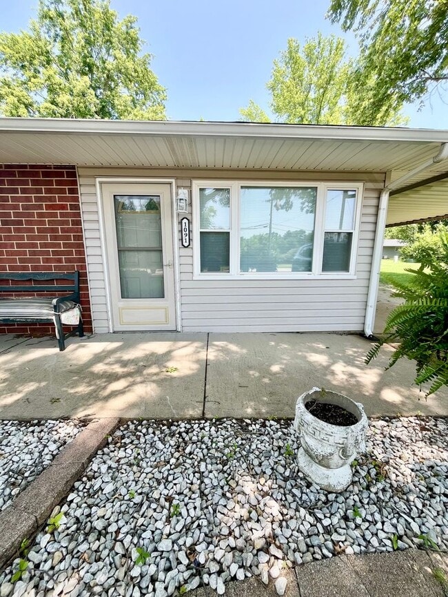 Photo - Duplex | 1 Bed | 1 Bath